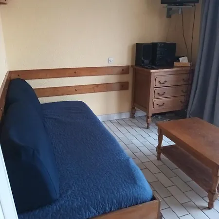 Pour 5 Avec Piscine Apartment *